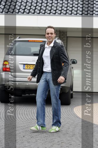 Fijnaart 16 maart 2007
Frans Bauer is 25 kg afgevallen tijdens de periode dat hij niet mocht en kon zingen.
