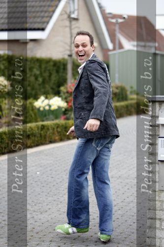 Fijnaart 16 maart 2007
Frans Bauer is 25 kg afgevallen tijdens de periode dat hij niet mocht en kon zingen.