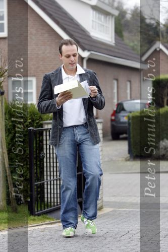 Fijnaart 16 maart 2007
Frans Bauer is 25 kg afgevallen tijdens de periode dat hij niet mocht en kon zingen.