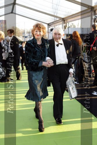 Hilversum 12 maart 2007
Feest voor de 65 e verjaardag van Joop v d Ende in studio 21. Hedy d Ancona en Aad Veldhoen