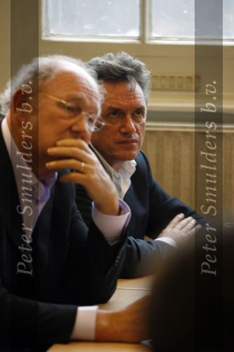Amsterdam 9 maart 2007
Perspresentatie Ciske de Rat. Joop v d Ende en Henny Vrienten in de schoolbanken