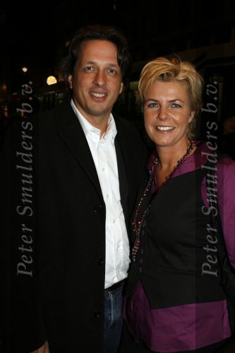 Amsterdam 21 februari 2007
Premiere Dreamgirls in Tuschinski. irene Moors met man Barry
Peter Smulders bv