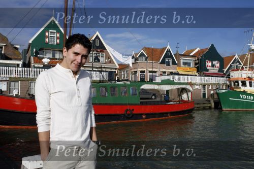 Volendam 6 februari 2007
Gerard Baars (tros) en Jan Smit tekenen een kontrakt bij old dutch.