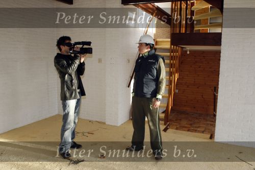 Volendam 17 februari 2007
Jan Smit is bij de sloop van het huis dat hj gekocht heeft. Op deze plek wordt xijn nieuwe huis gebouwd.