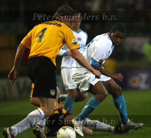 Breda, 28 Februari 2007
NAC-PSV, eindstand 3-0 Wedstrijd KNVB-beker 1/4 finale Seizoen 2006/2007
Jefferson Farfan in duel Ronnie Stam