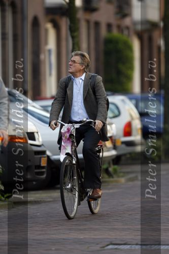 Amsterdam 14 maart 2007
Jeroen Krabbe op de fiets in Amsterdam.