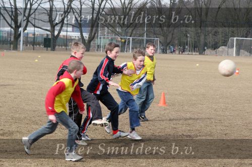 Eindhoven 22 Maart 2006 Uefacup bij vv DBS op bezoek. 
Training jeugdvoetbal