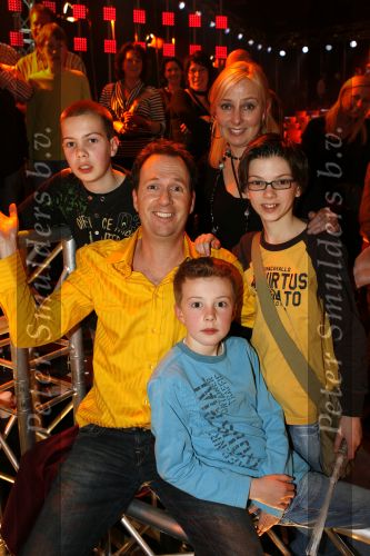 Hilversum 16 maart 2007
Opnames sbs6 programma So you wannabe a popstar. Jochem v Gelder met zoons en vrouw