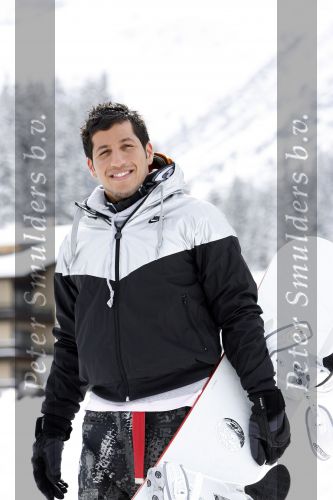 Lech 27 februari 2007
Jody Bernal met zijn vrienden op ski vakantie in Lech.