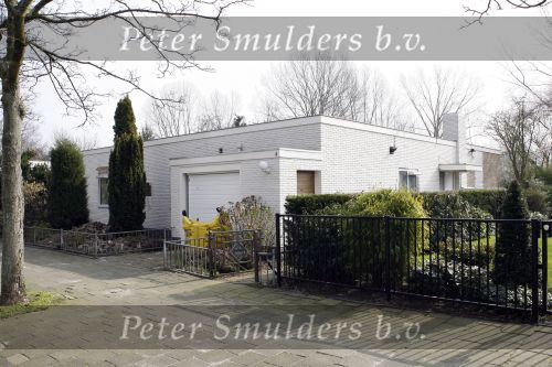 Amsterdam 13 maart 2007
Het huis dat Joop v d Ende voor Johnny Kraaykamp sr heeft gekocht en waar Johnny enkele jaren heeft gewoond.