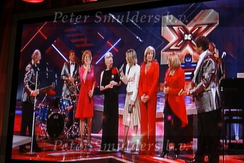 Amsterdam 19 februari 2007
Andre v Duin viert zijn 60e verjaardag in het american hotel. Heel bekend nederland was aanwezig. Joop v d Ende Willeke Alberti Hennie Huisman Rene Froger Simone Kleinsma Corrie v Gorp en Joke Bruys bij opnames X factor