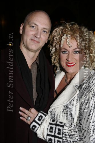 Amsterdam 21 februari 2007
Premiere Dreamgirls in Tuschinski. Karin Bloemen met haar man Marnix