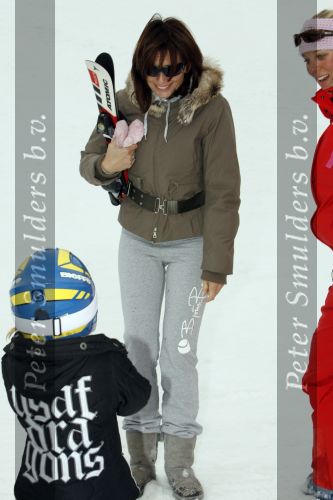 Fiss 25 februari 2007
Marco Borsato en Leontien met senna Jada en Luca op wintersport.