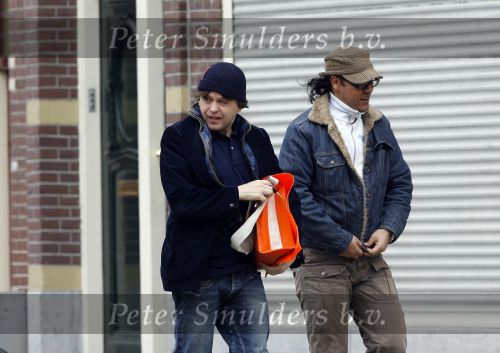 Amsterdam 17 maart 2007
Marc Marie Huybregts met zijn vriend op straat.