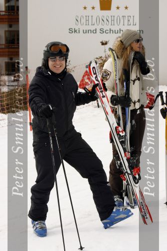 Fiss 25 februari 2007
Ruud Gullit met Estelle Joelle en Maxima op wintersport met Marco Borsato en leontine Jada Senna en Luca.