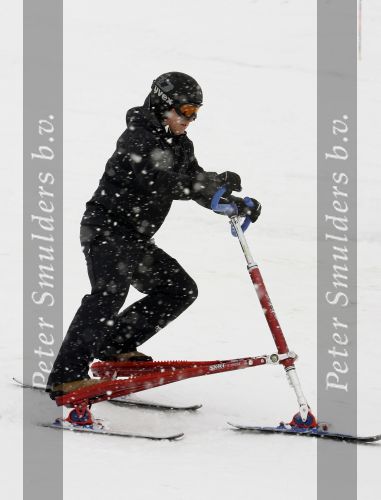 Fiss 26 februari 2007
Ruud Gullit en Marco Borsato op speciale ski\'s. Trikke skki. De Trikke skki is in america een enorme rage en Marco en Ruud probeerden hem uit.
