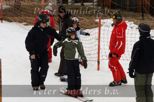 Fiss 25 februari 2007
Ruud Gullit met Estelle Maxim en Joelle en Marco Borsato met Leontine Borsato Jada Senna en Luca op wintersport vakantie.
