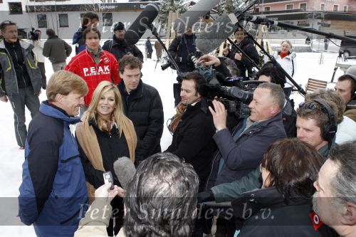 Lech 11 februari 2007
Maxima Prins Willem Alexander Amalia Alexia Koningin Beatrix Prins Constantijn Prinses Laurentien met Prinses Eloise Prins Claus Cazimir en Eleonore op vakatie in Lech.