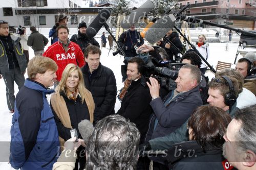 Lech 11 februari 2007
Maxima Prins Willem Alexander Amalia Alexia Koningin Beatrix Prins Constantijn Prinses Laurentien met Prinses Eloise Prins Claus Cazimir en Eleonore op vakatie in Lech.