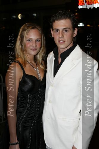 iAMSTERDAM 5 maart 2007
Premiere Voebalvrouwen, nieuwe serie Talpa, in Tuschinski. Melodie Klaver met een vriend