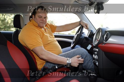 Hilversum 1 maart 2007
Menno Kohler krijgt  zijn mini cooper.