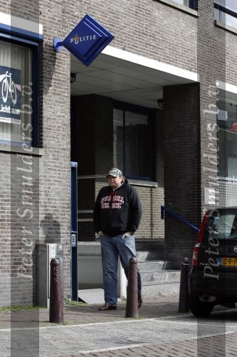Amsterdam 17 maart 2007
Menno Kohler heeft 5 uur vastgezeten op het politieburo.