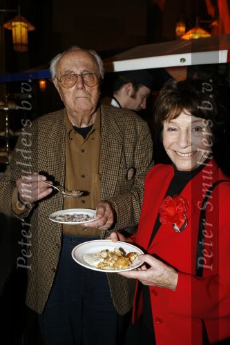 Amsterdam 19 februari 2007
Andre v Duin viert zijn 60e verjaardag in het american hotel. Heel bekend nederland was aanwezig. Mies Bouman met man Leen Timp