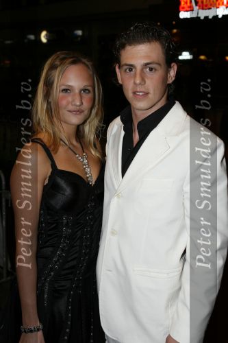 iAMSTERDAM 5 maart 2007
Premiere Voebalvrouwen, nieuwe serie Talpa, in Tuschinski. Melodie Klaver met een vriend