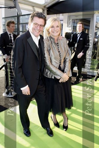 Hilversum 12 maart 2007
Feest voor de 65 e verjaardag van Joop v d Ende in studio 21. Monique v d Ven en Edwin de Vries