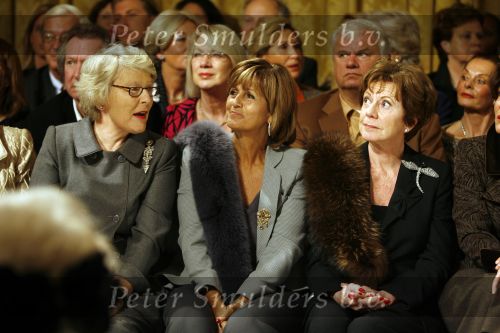 Amsterdam 4 maart 2007
Modeshow Frans Molenaar in het Amstel Hotel. Mevr vv Loon de la Bouchere Sylvia Toth Neelie Kroes en Janneke Brinkman
