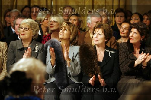 Amsterdam 4 maart 2007
Modeshow Frans Molenaar in het Amstel Hotel. Mevr vv Loon de la Bouchere Sylvia Toth Neelie Kroes en Janneke Brinkman