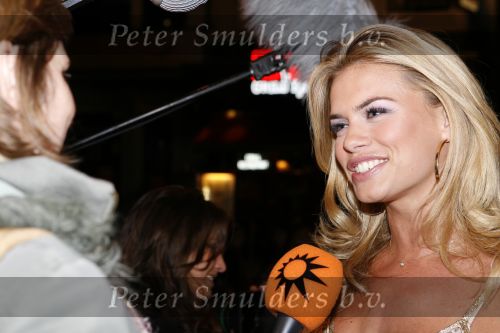 AMSTERDAM 5 maart 2007
Premiere Voebalvrouwen, nieuwe serie Talpa, in Tuschinski.   Nicolette v Dam