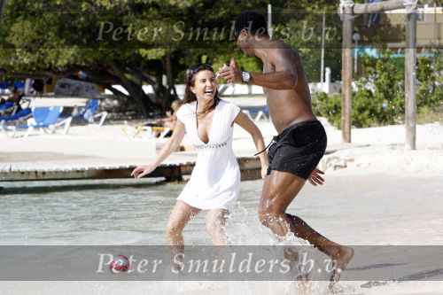 Curacao 6 januari 2006
Patrick Kluivert met Rossana Lima op het strand.