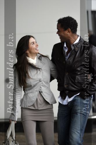 Schiphol 23 maart 2007
Patrick Kluivert en zijn zwangere vriendin Rossana Lima op schiphol .