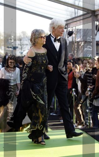 Hilversum 12 maart 2007
Feest voor de 65 e verjaardag van Joop v d Ende in studio 21. Paul v Vliet met vrouw