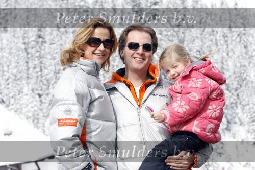 Lech 27 februari 2007
Paulien Huizinga met Michiel Mol en dochter Myrthe op wintersport in Lech.