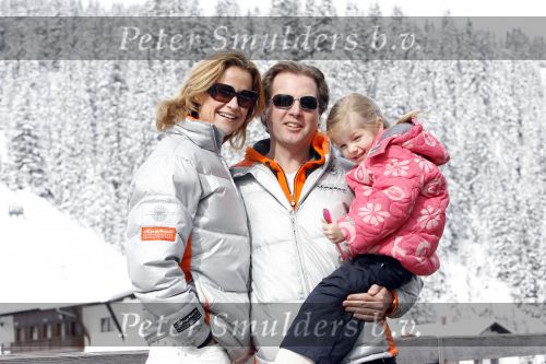 Lech 27 februari 2007
Paulien Huizinga met Michiel Mol en dochter Myrthe op wintersport in Lech.