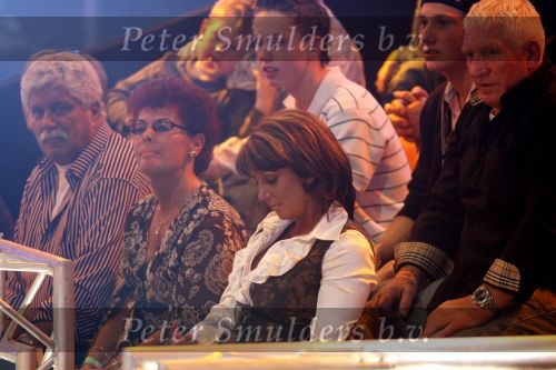 Hilversum 17 maart 2007
Eerste aflevering van So you wannabe a popstar van sbs 6. rachel Hazes met haar ouders op de tribune voor haar dochter Rozeanne die mee doet