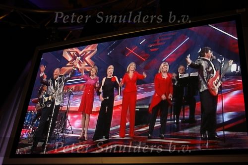 Amsterdam 19 februari 2007
Andre v Duin viert zijn 60e verjaardag in het american hotel. Heel bekend nederland was aanwezig. Joop v d Ende Willeke Alberti Hennie Huisman Rene Froger Simone Kleinsma Corrie v Gorp en Joke Bruijs bij opnames X factor