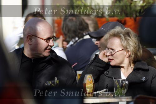 Amsterdam 11 maart 2007
Renee Soutendijk met haar man Ted Lensen op terras.