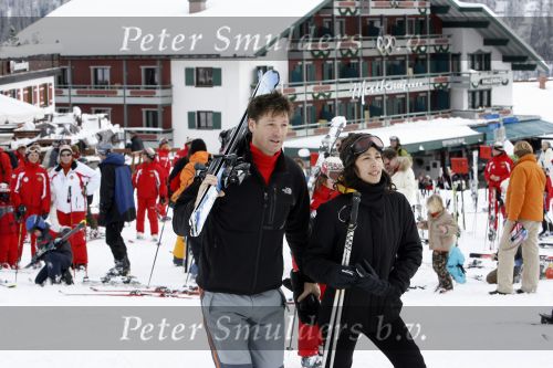 Lech 27 februari 2007
Rick Engelkes met zijn vrouw Annemarie en dochter op wintersport vakantie.