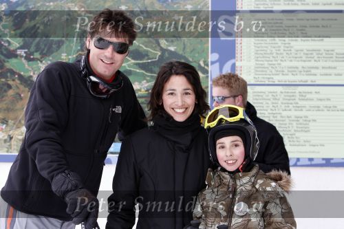 Lech 27 februari 2007
Rick Engelkes met zijn vrouw Annemarie en dochter op wintersport vakantie.