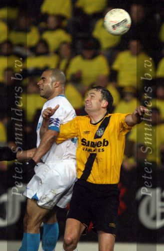 Breda, 28 Februari 2007
NAC-PSV, eindstand 3-0 Wedstrijd KNVB-beker 1/4 finale Seizoen 2006/2007
Rob Penders in duel met Alex PSV