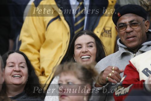Eindhoven, 18 Maart 2007 Kompetitiewedstrijd PSV-AJAX, eindstand 1-5 Seizoen 2006/2007
Rosanna Lima met haar moeder en vader van Patrick Kluivert
