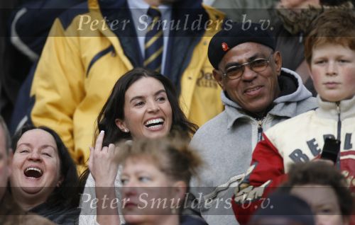 Eindhoven, 18 Maart 2007
Bij de wedstrijd PSV-AJAX met een eindstand van 1-5 op de tribune de vriendin van Patrick Kluivert, Rosanna Lima met haar moeder  en de vader van Patrick, Kenneth Kluivert