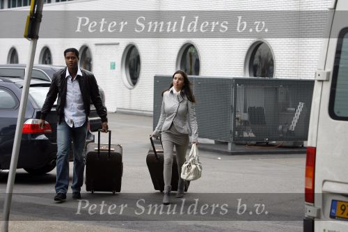 Schiphol 23 maart 2007
Patrick Kluivert en zijn zwangere vriendin Rossana Lima op schiphol .