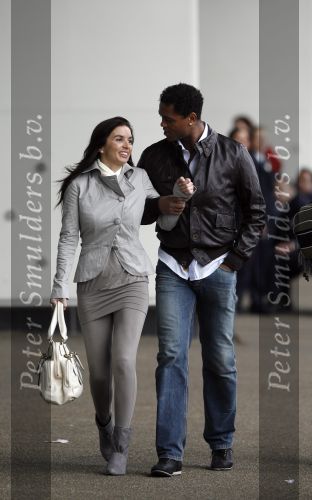 Schiphol 23 maart 2007
Patrick Kluivert en zijn zwangere vriendin Rossana Lima op schiphol .