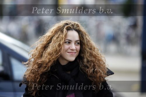 Amsterdam 16 maart 2007
Shakira met haar broer bij het van Gogh museum in Amsterdam.