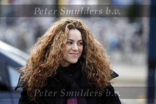 Amsterdam 16 maart 2007
Shakira met haar broer bij het van Gogh museum in Amsterdam.