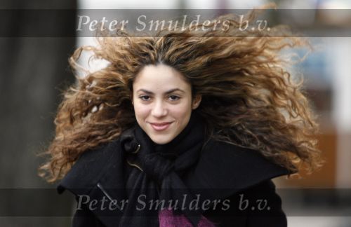 Amsterdam 16 maart 2007
Shakira met haar broer bij het van Gogh museum in Amsterdam.